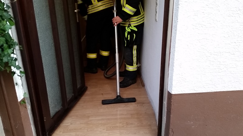 Bild "Einsatzberichte:231215_Einsatz_Wasser_Am_Schnzel.jpg"